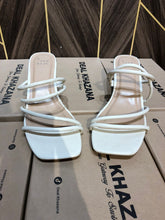 Women Heels Minor damage Size 8