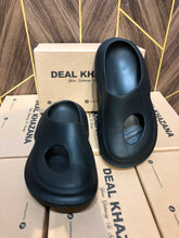 Women Comfortable Crocs Size 9,5