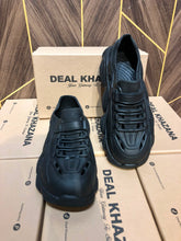 Women Comfortable Crocs shoes Size 8,5