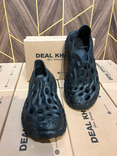 Women Comfortable shoes Crocs Size 8