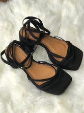Women Heels Size 7 (EU 37)