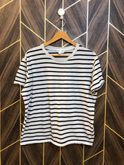 T-Shirt Jersey Medium Size Length 23 baggy