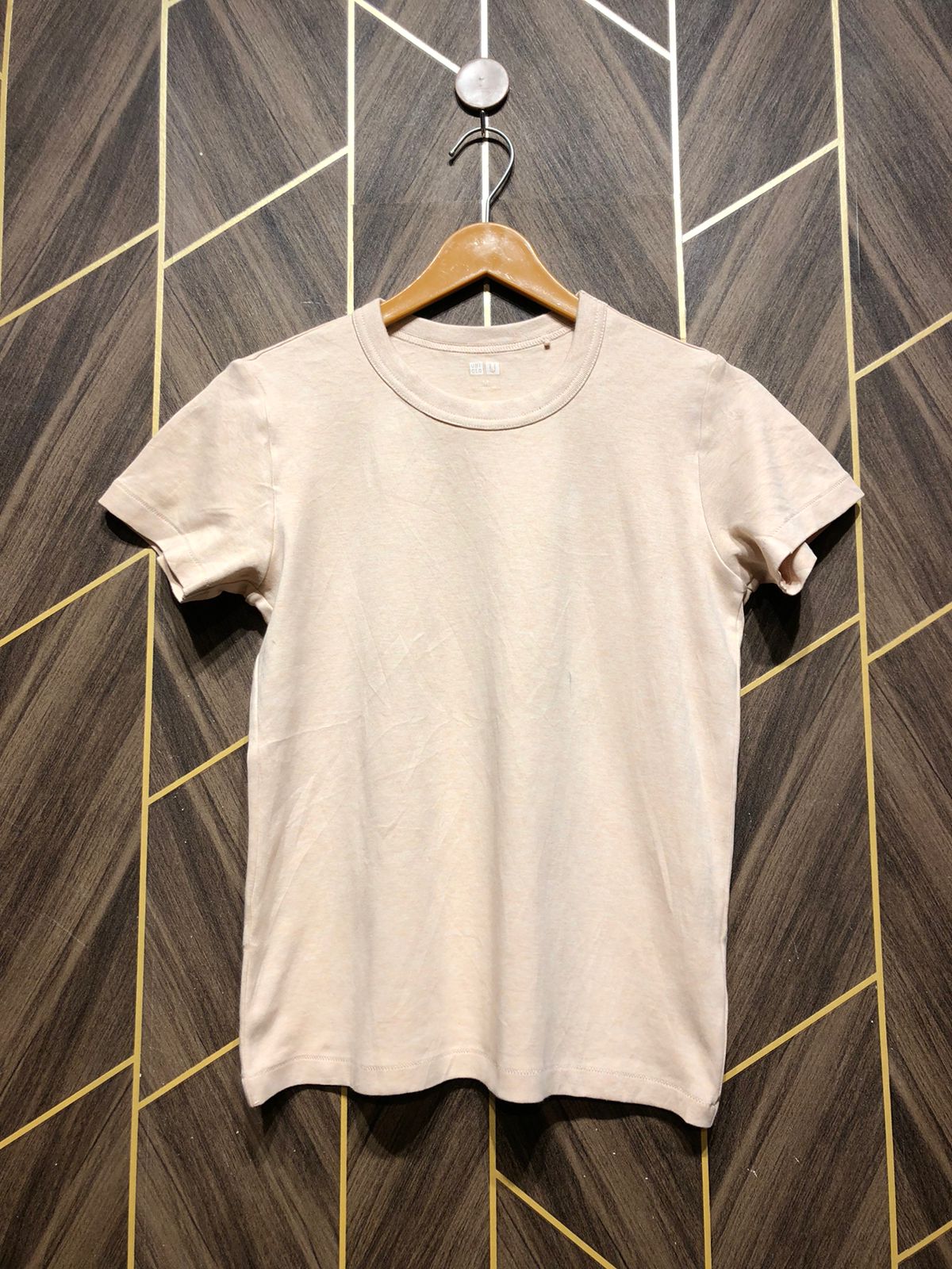 T-Shirt Jersey Small to Medium Size Length 22