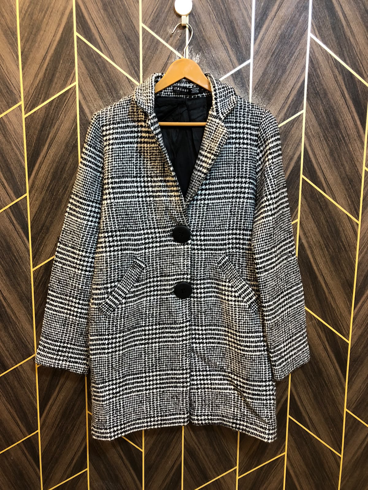 Women Wool Coat Medium | Size | Chest 19 | Length 32
