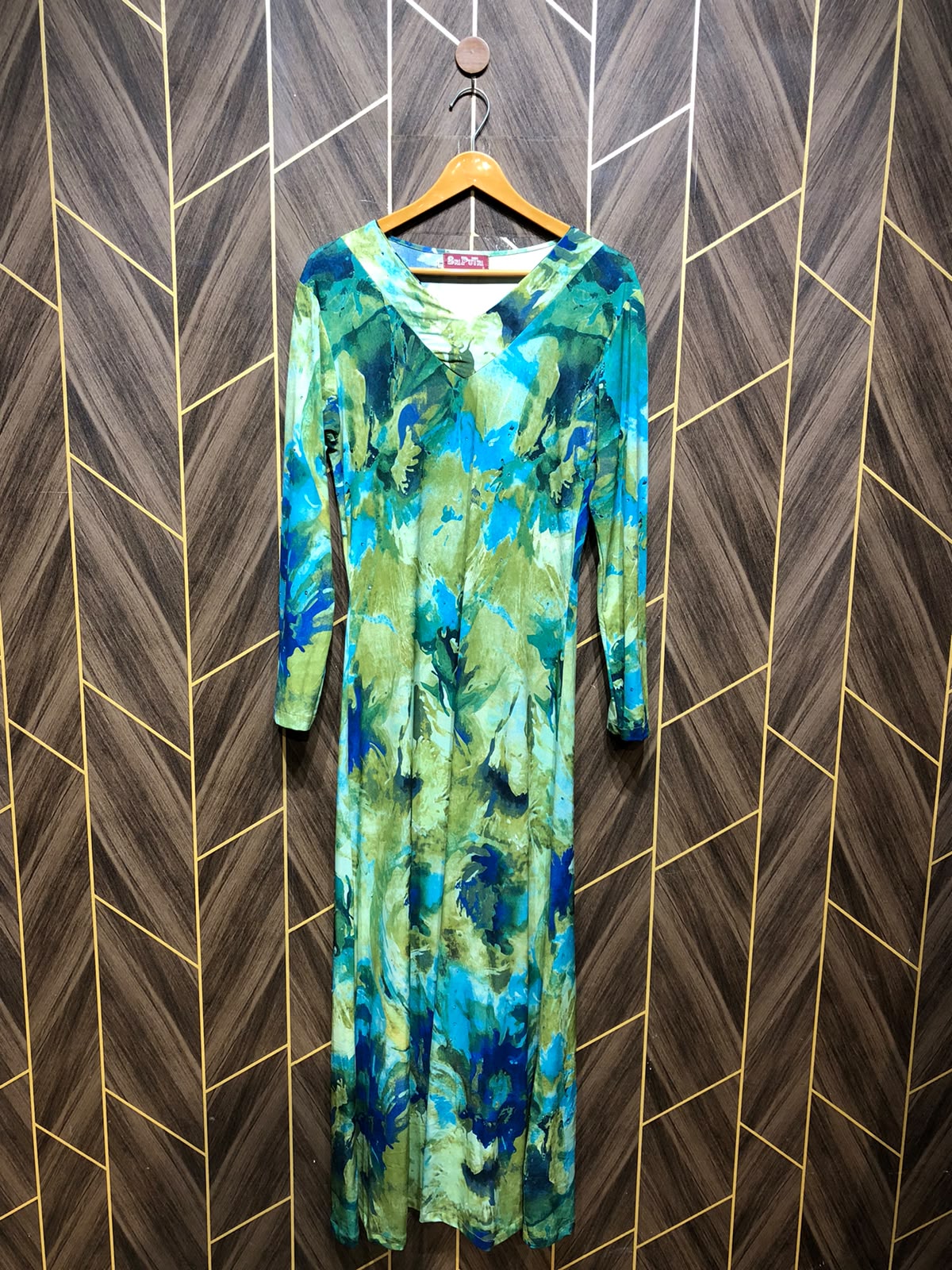 Western Long Maxi Jersey Medium | Size | Chest 19 | Length 57