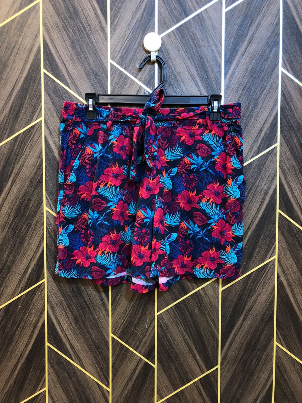 Women Mini Shorts Linen Medium | Size Waist 32
