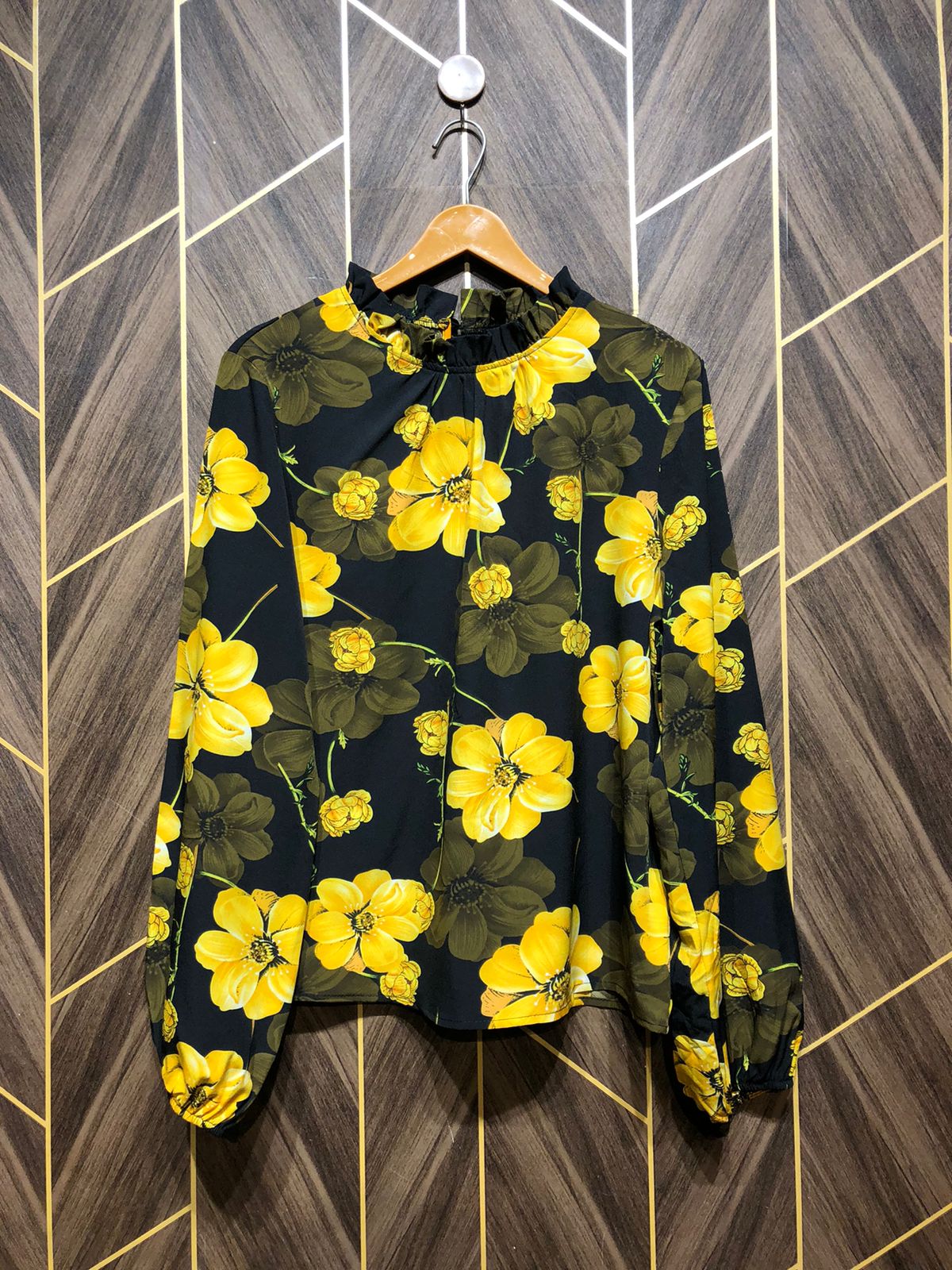 Western Top Chiffon – X-Large Size (Chest: 21, Length: 25  )