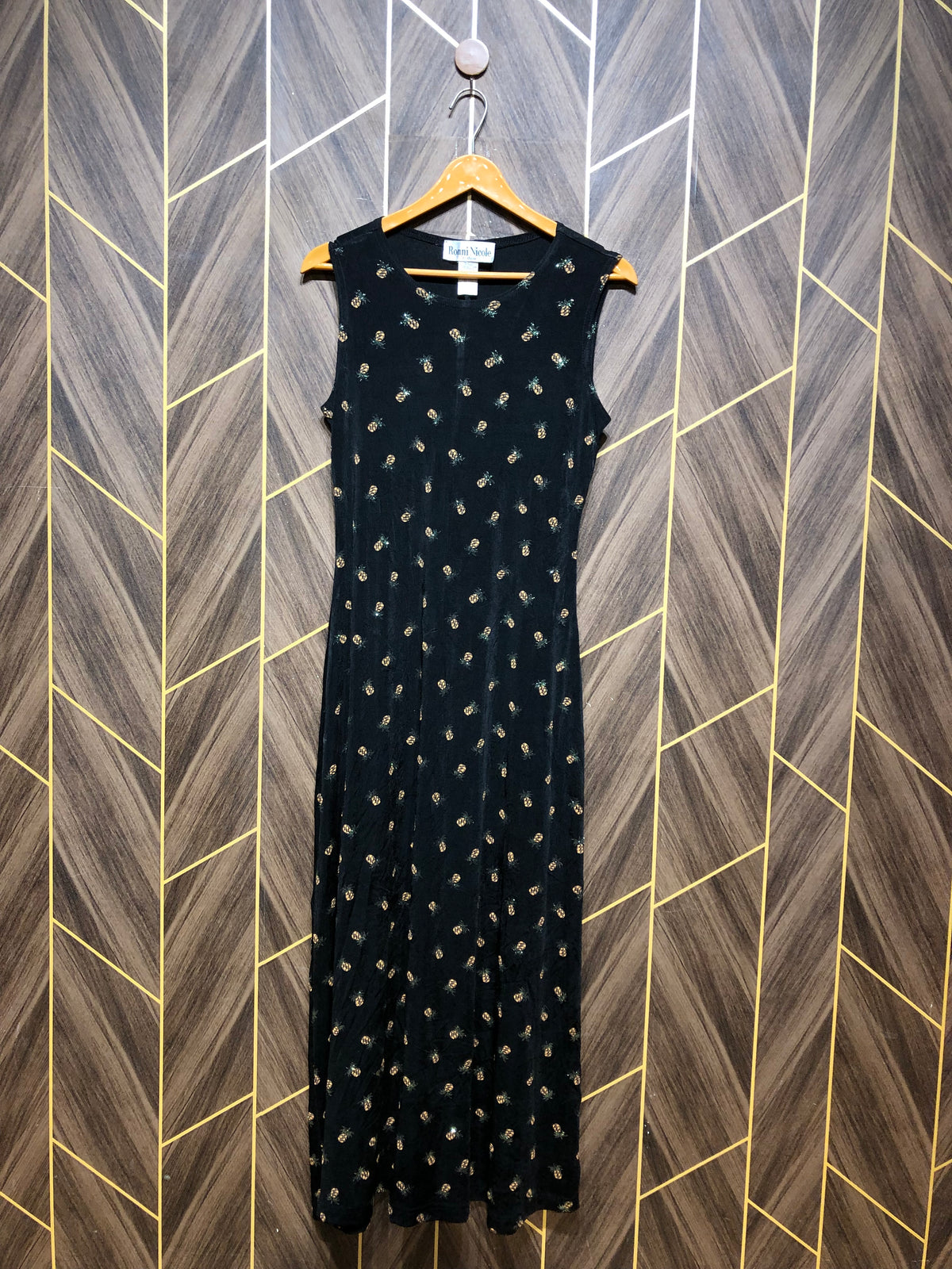 Long Maxie Jersy Medium Chest 18 Length 53