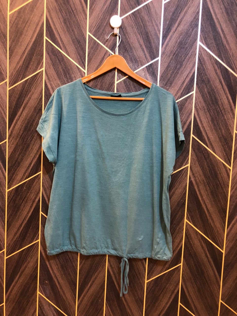 T-Shirt Jersey Medium Size Length 24 baggy