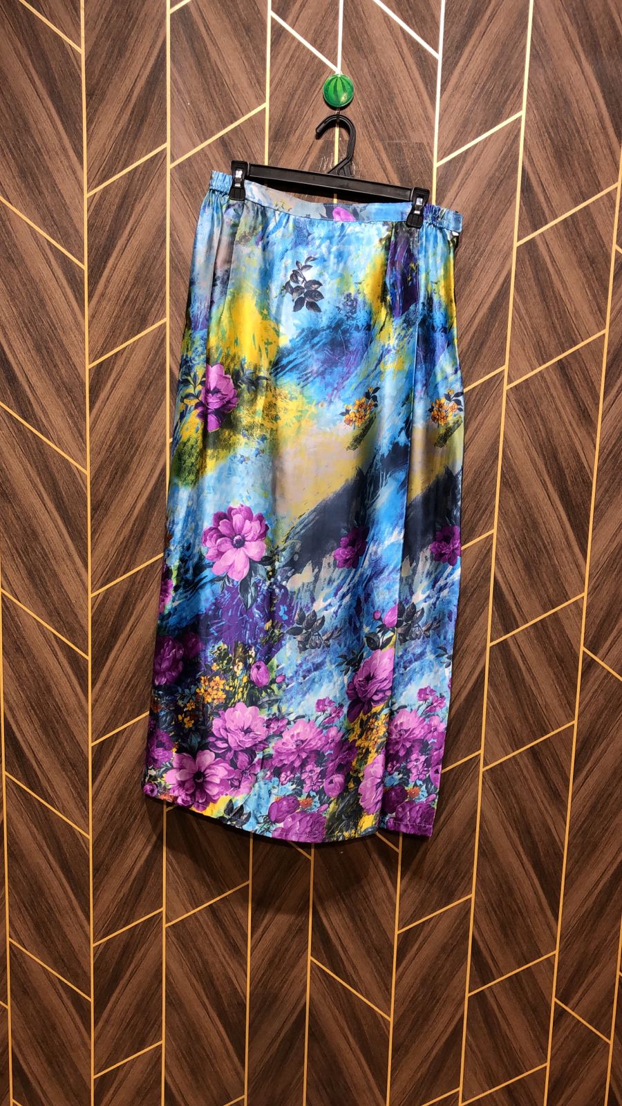Silk Cordset – Small (Shirt Chest 19 , Length 41| Skirt Waist 30, Length 38)