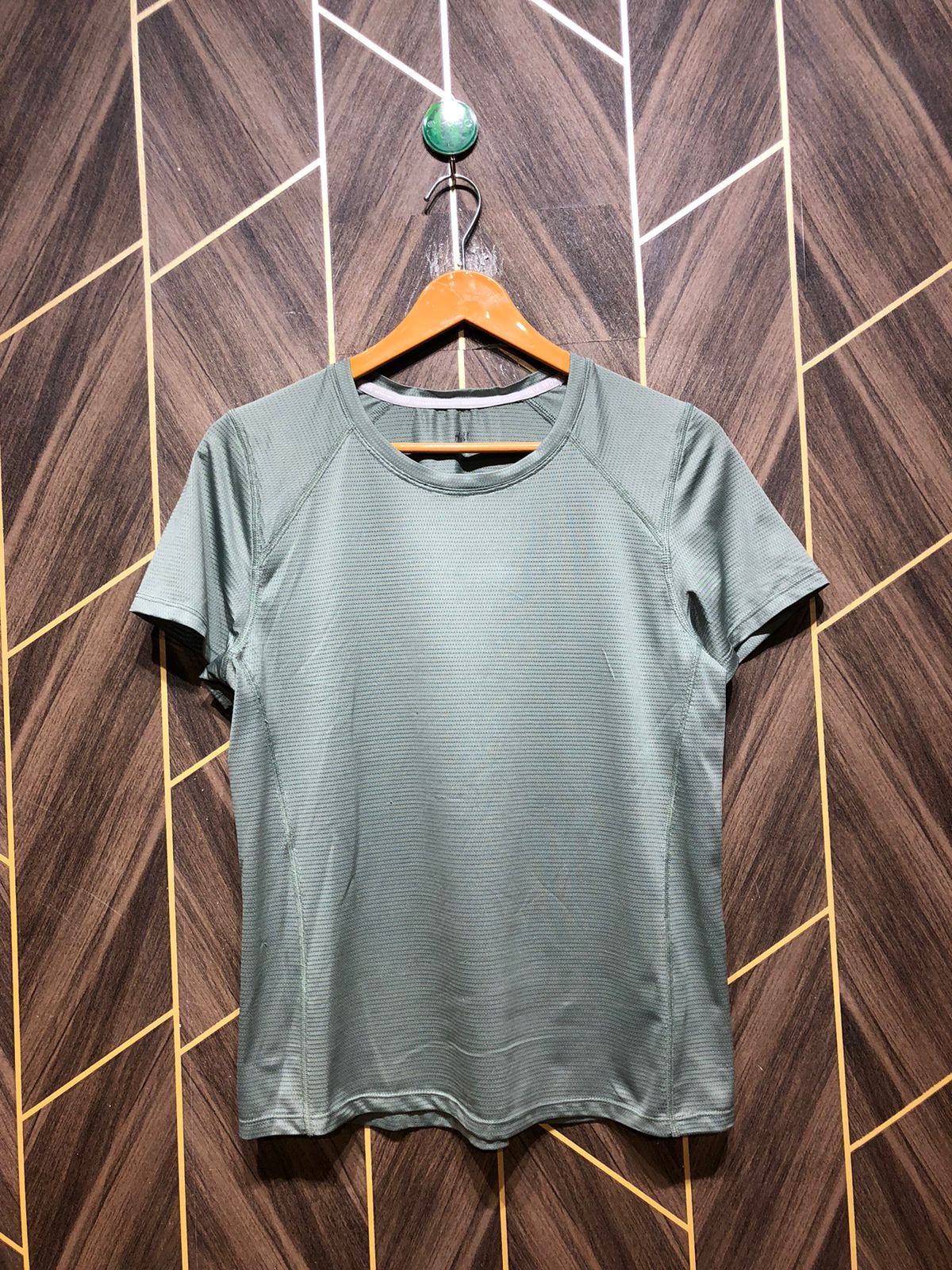 Sports T-Shirt Jersey Small Size Length 24