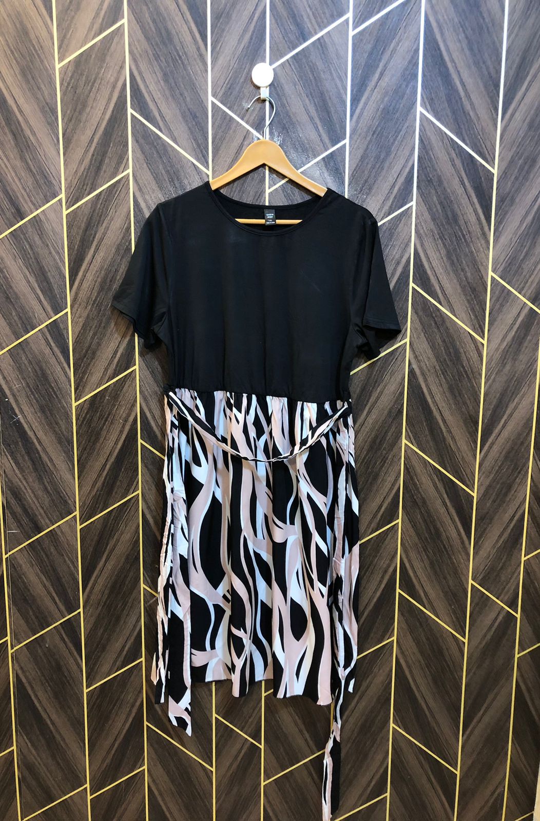 Western Long Maxi Silk Large | Size | Chest 20 | Length 41