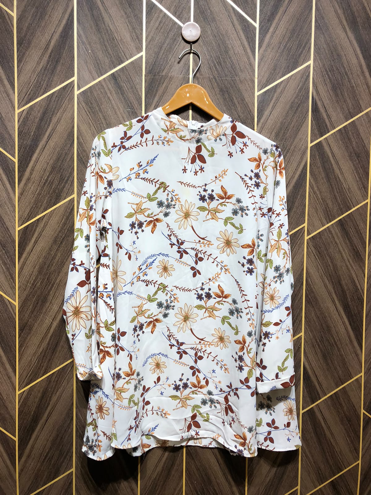 Western Top Chiffon – Medium Size (Chest: 19, Length: 30 )