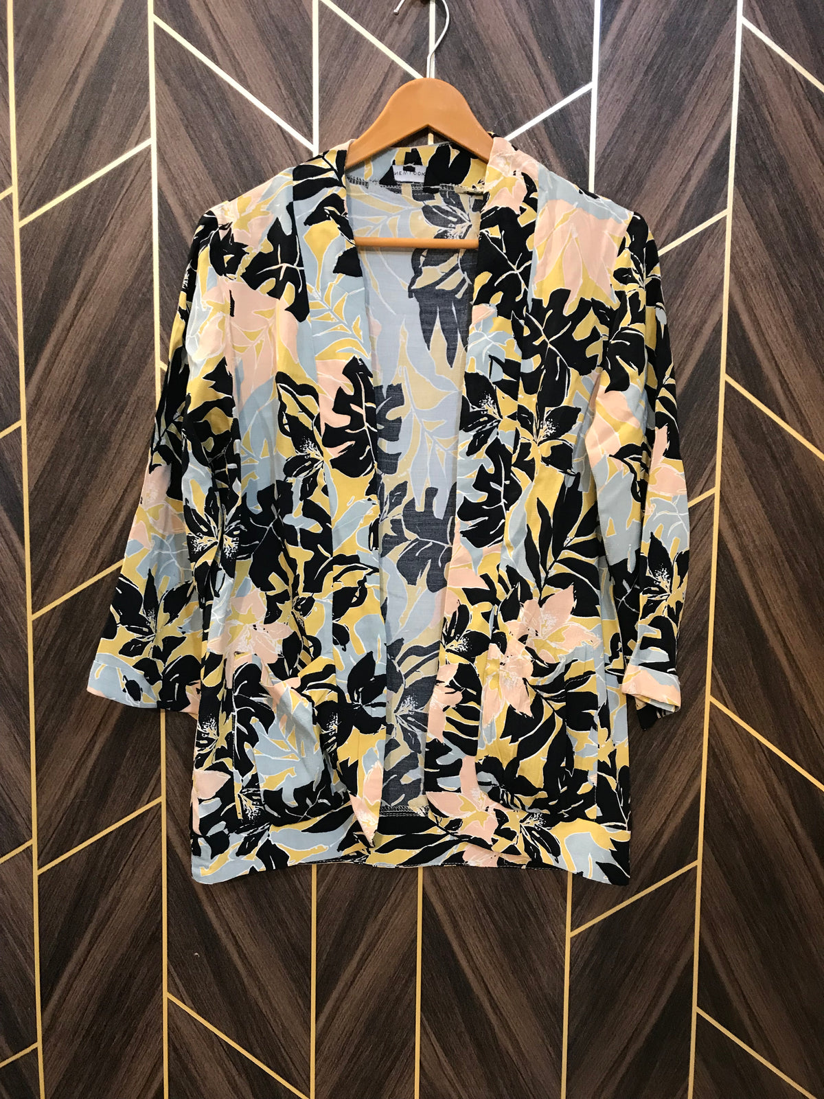 Shrug Trendy Style Medium Soft 1016