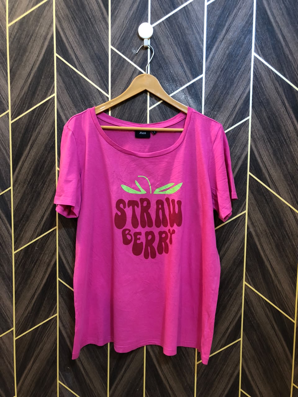 T-Shirt Jersey Medium Size Length 27 baggy