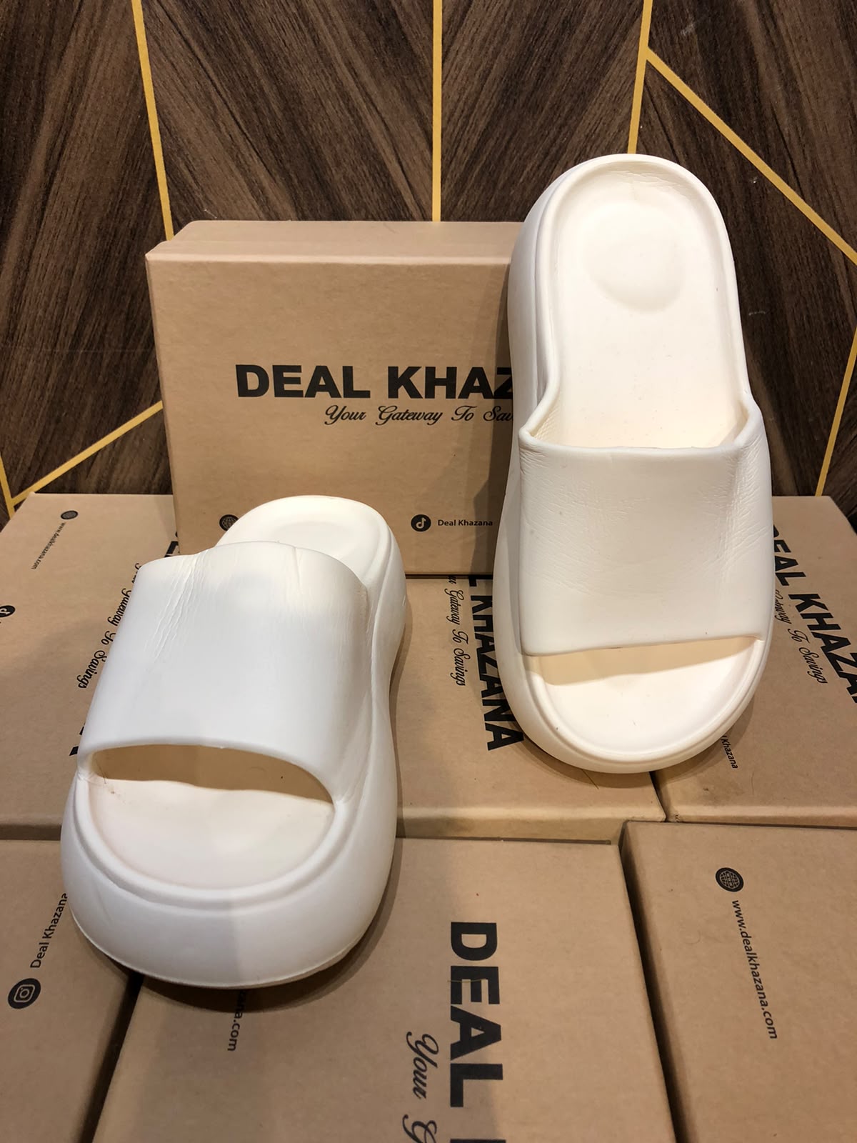 Women Comfortable Slippers Size 8