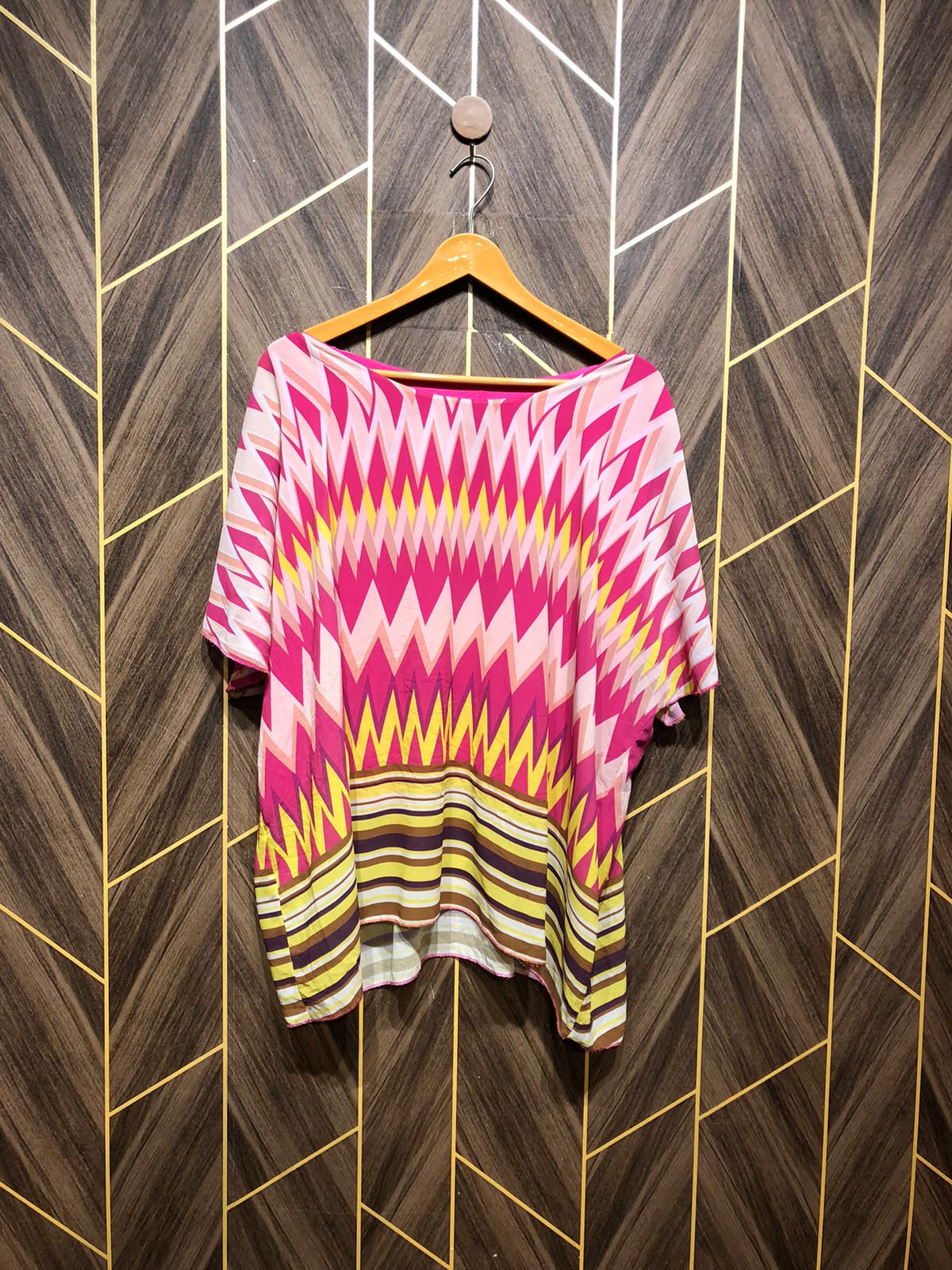 Western Top Chiffon  betterfly style – X-Large Size  Length: 27)