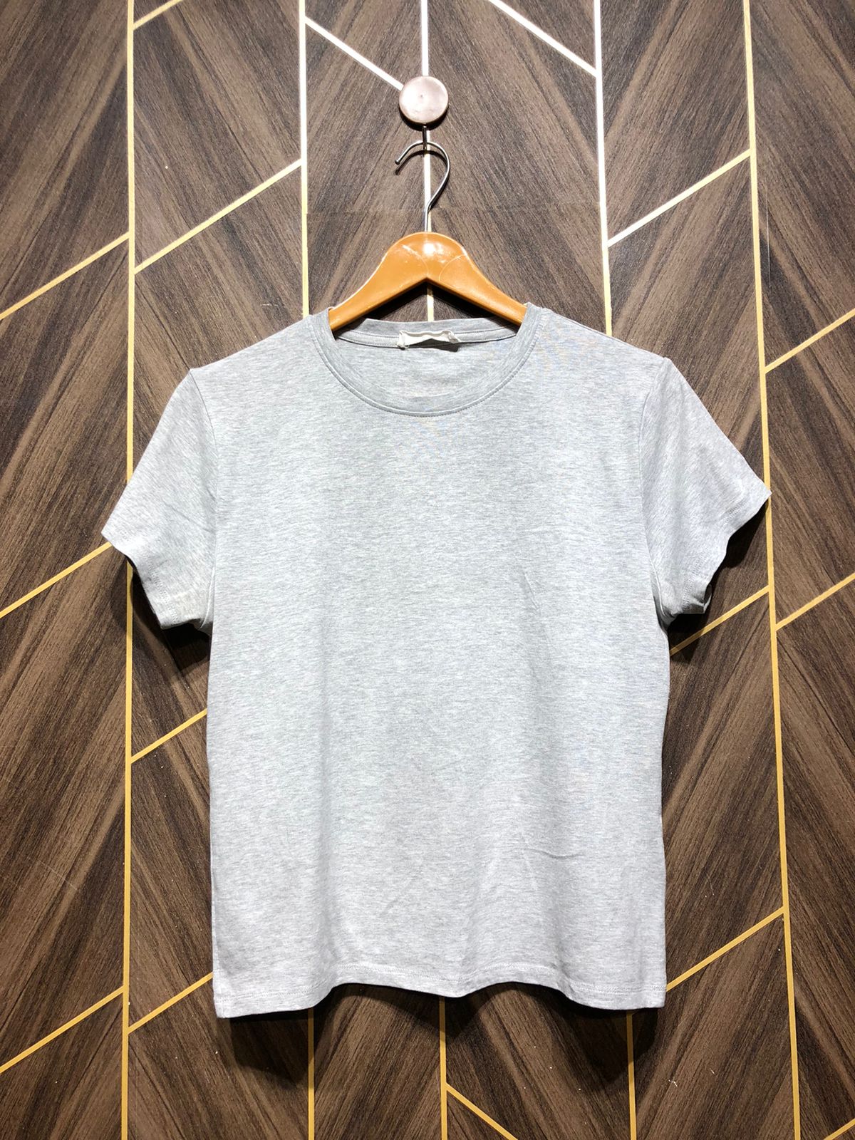 T-Shirt Jersey Medium Size Length 22