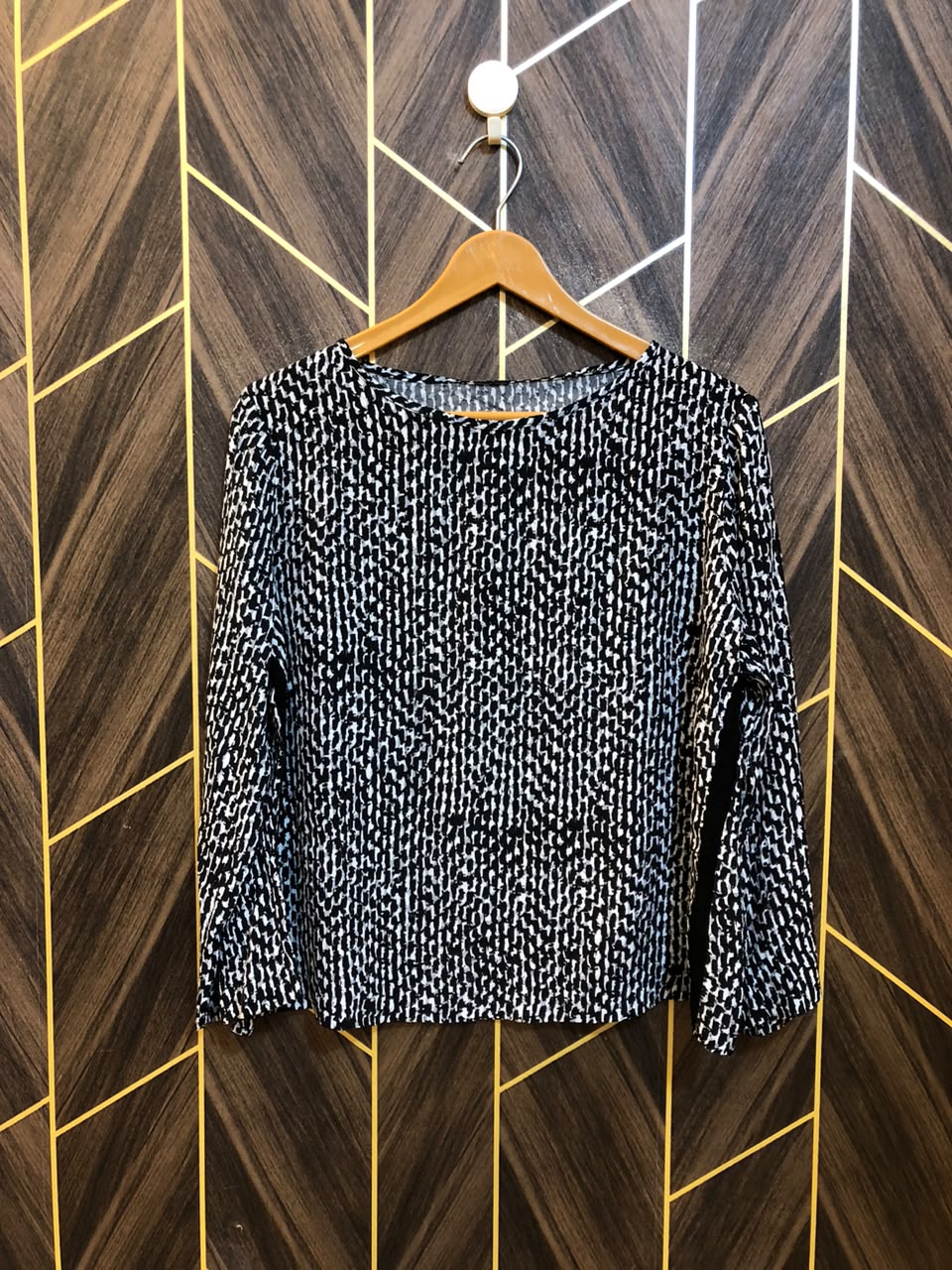 Western Top Chiffon – Large Size (Chest: 21  , Length: 23 )