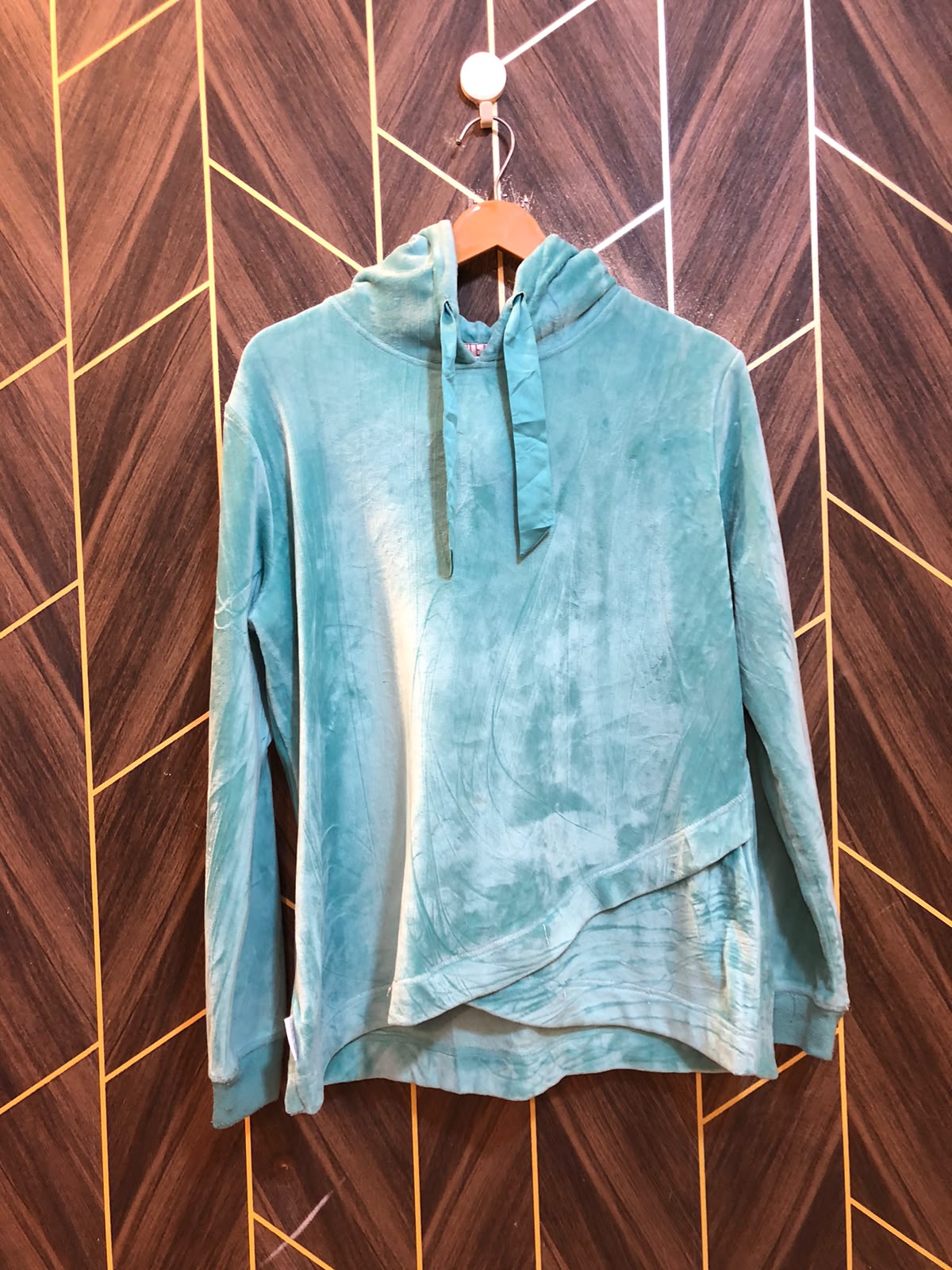 Women Hoodies Large | Size | Chest 20 | Length 27