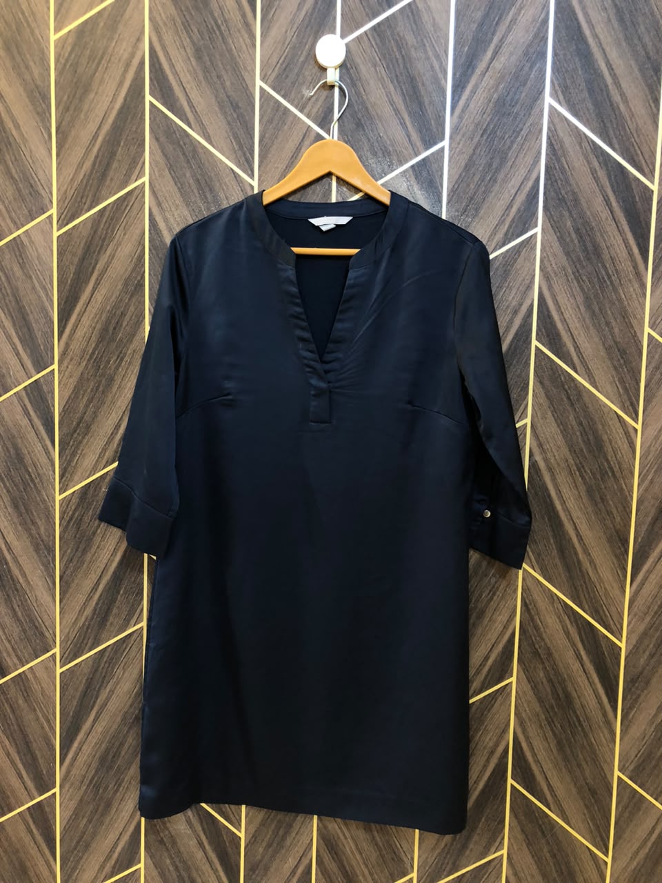 Women Long Shirt Silk Medium | Chest 19 | Length 34