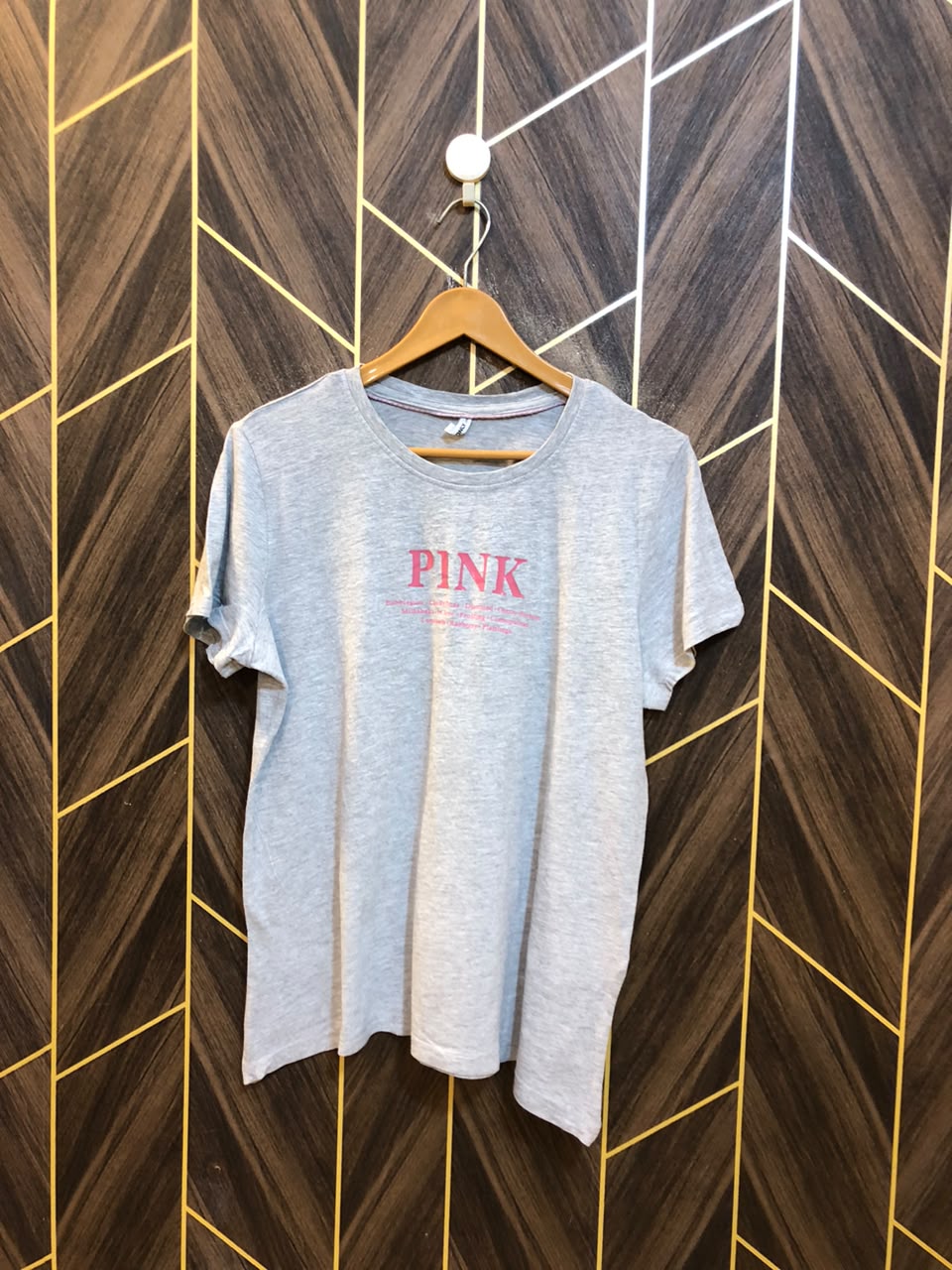 T-Shirt Jersey Medium Size Length 26 baggy
