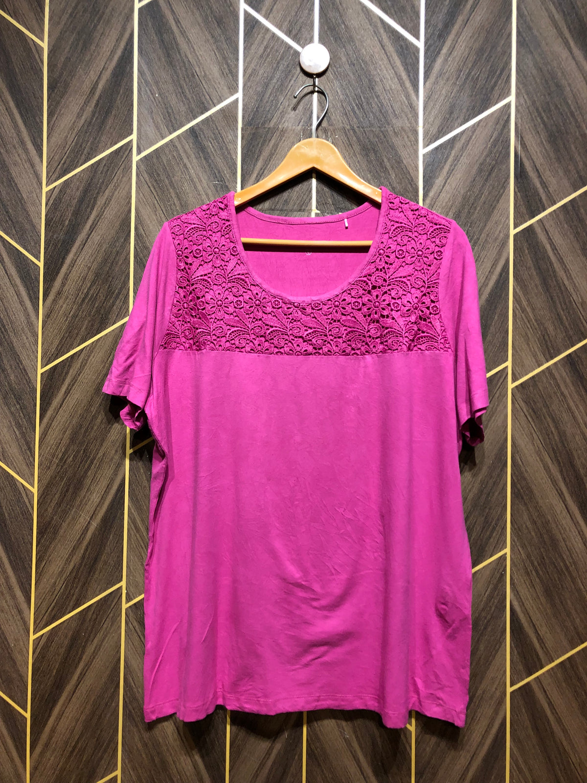 T-Shirt Jersey Large  Size Length 26