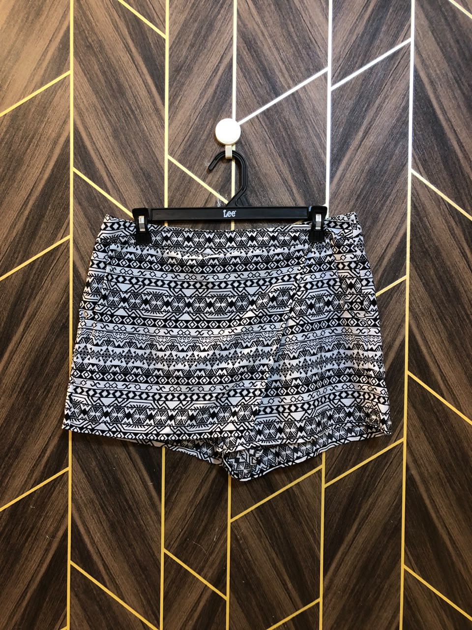Women Mini Shorts Silk Medium | Size Waist 32