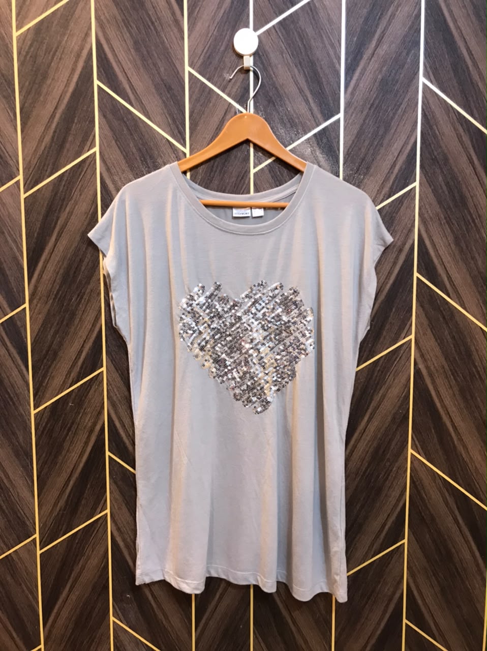 T-Shirt Jersey Medium Size Length 28