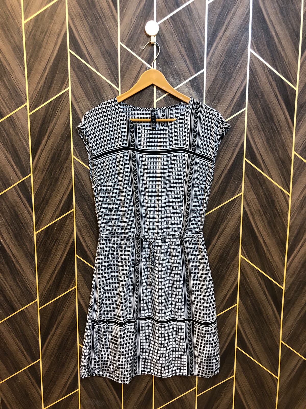 Mini Dress Linen Medium Size Chest 19 Length 37