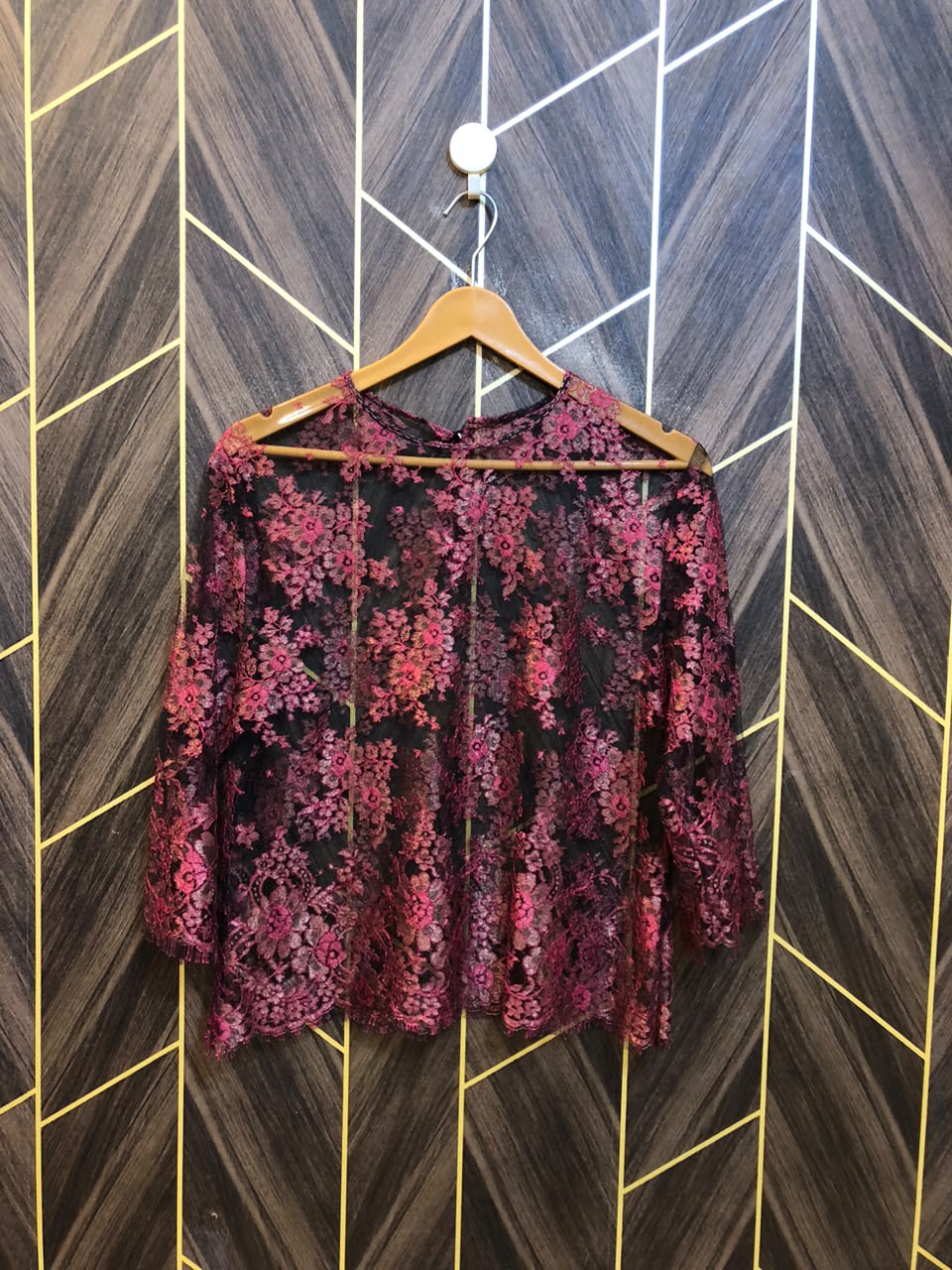 Trendy Net CropTop Size Large