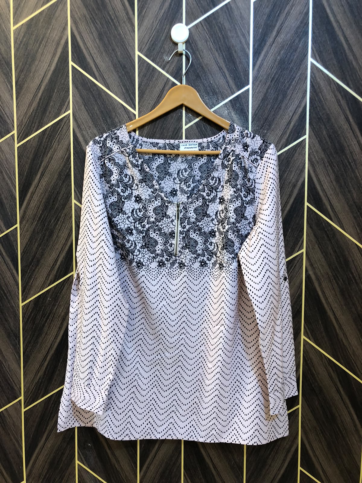 Western Top Silk – Medium Size (Chest: 19, Length: 29  )