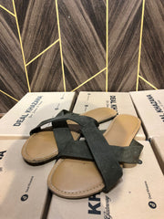 Women slipper Size 9