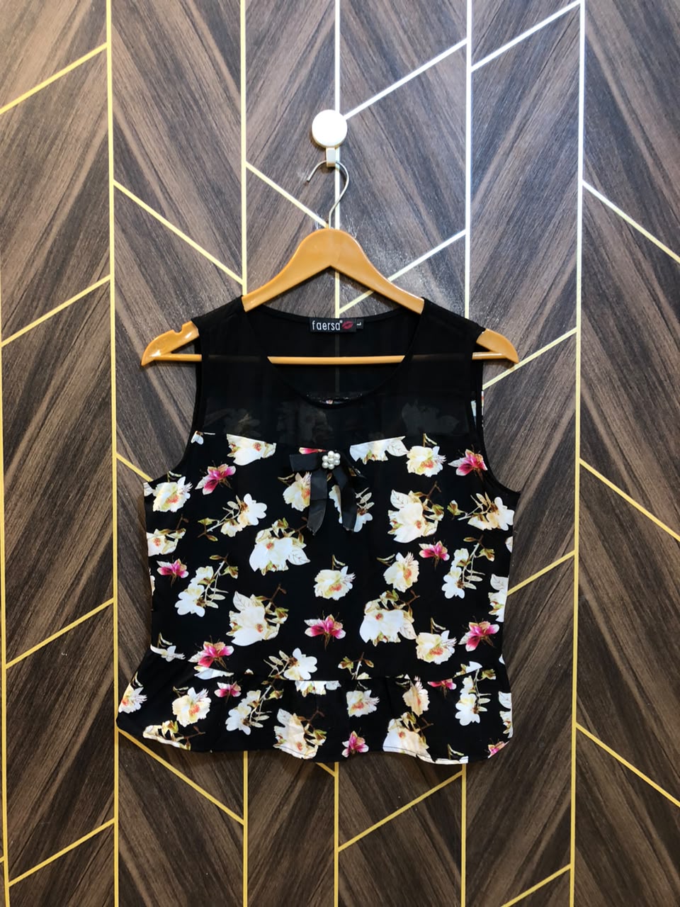 Trendy Chiffon CropTop Size Medium