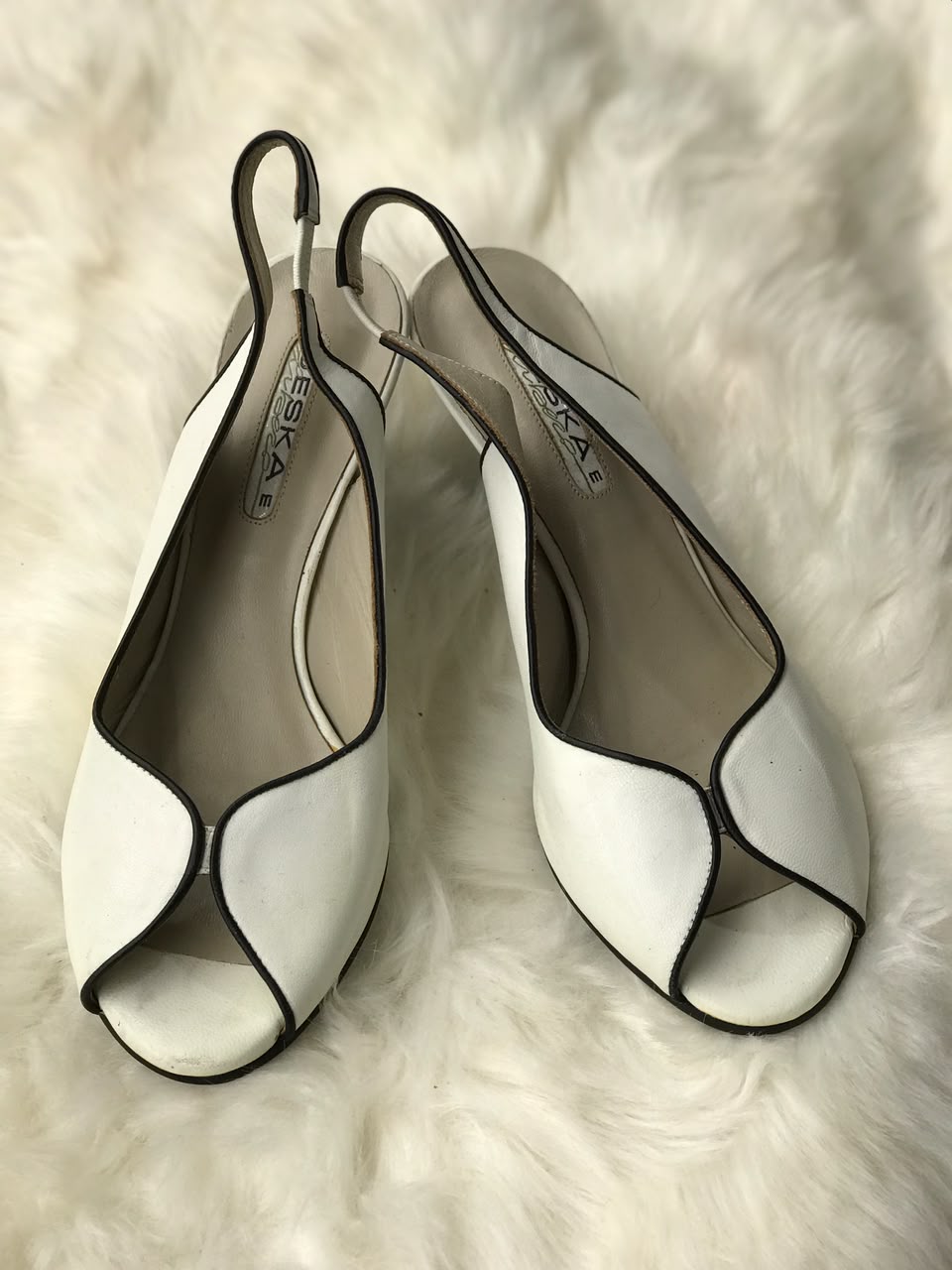 Women Heels Size 9 (EU 39)