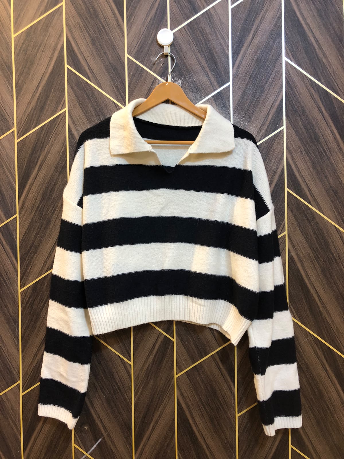 Women Crop Sweater Small | Size | Chest 18 | Length 23 baggy