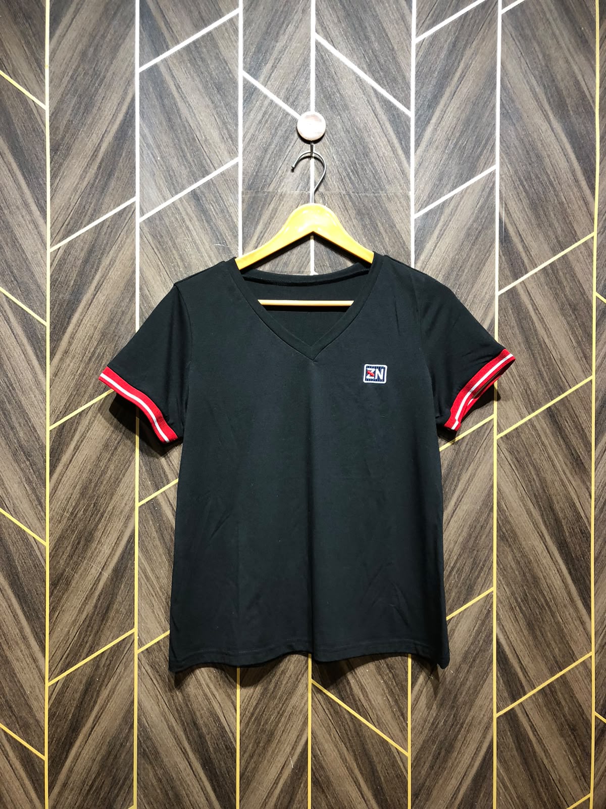 T-Shirt Jersey Small to Medium Size Length 23