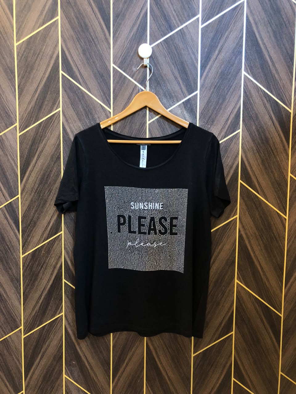 T-Shirt Jersey Medium Size Length 26 baggy