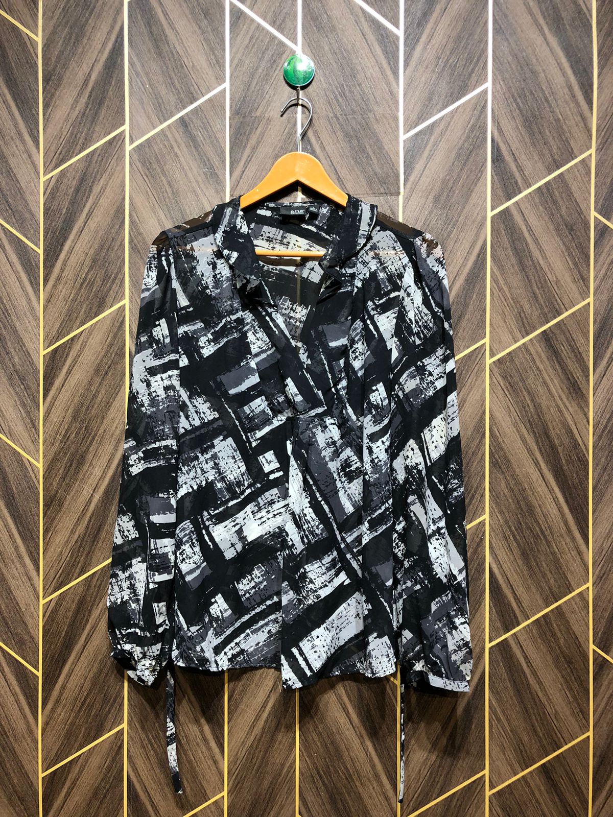 Western Top Chiffon (See Through) – X-Large Size (Chest: 21, Length: 26)
