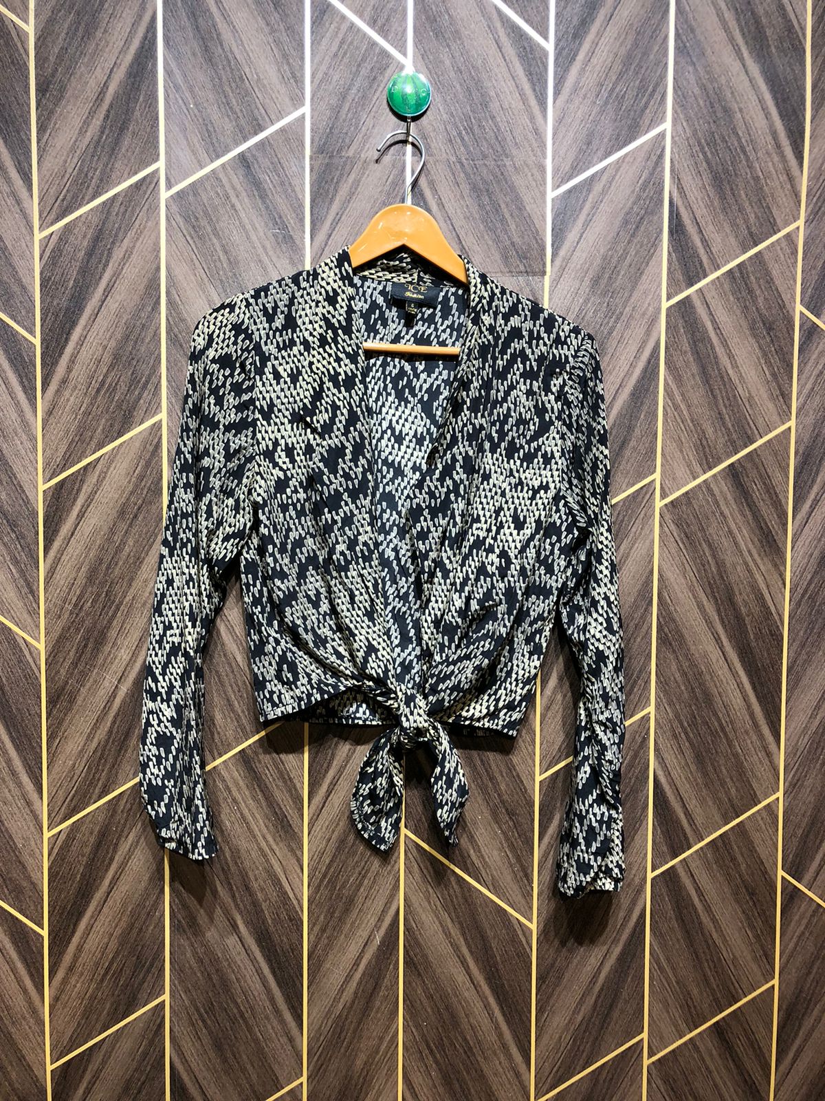 Western Top Silk shrug – Small Size (Chest: 18, Length: 19 )