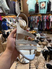 Heel Size 36/6 Minor damage see in pic