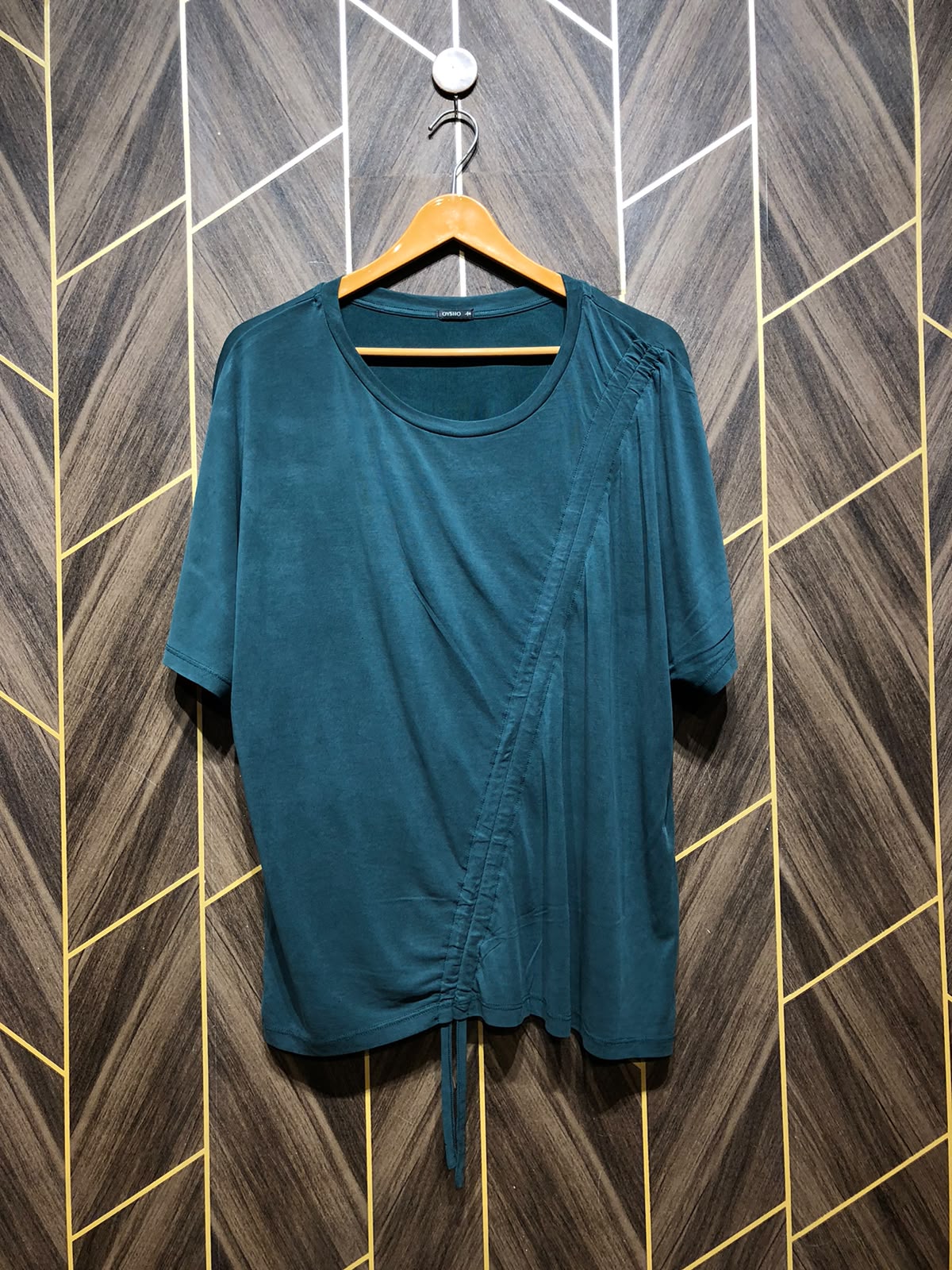 T-Shirt Jersey X Large Size Length 28  baggy