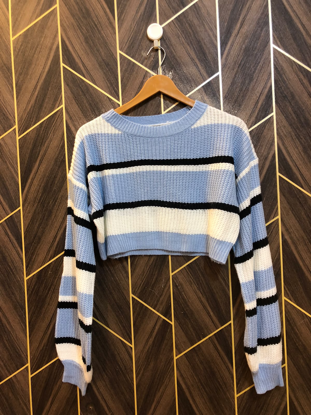 Women Crop Sweater Small | Size | Chest 18 | Length 15