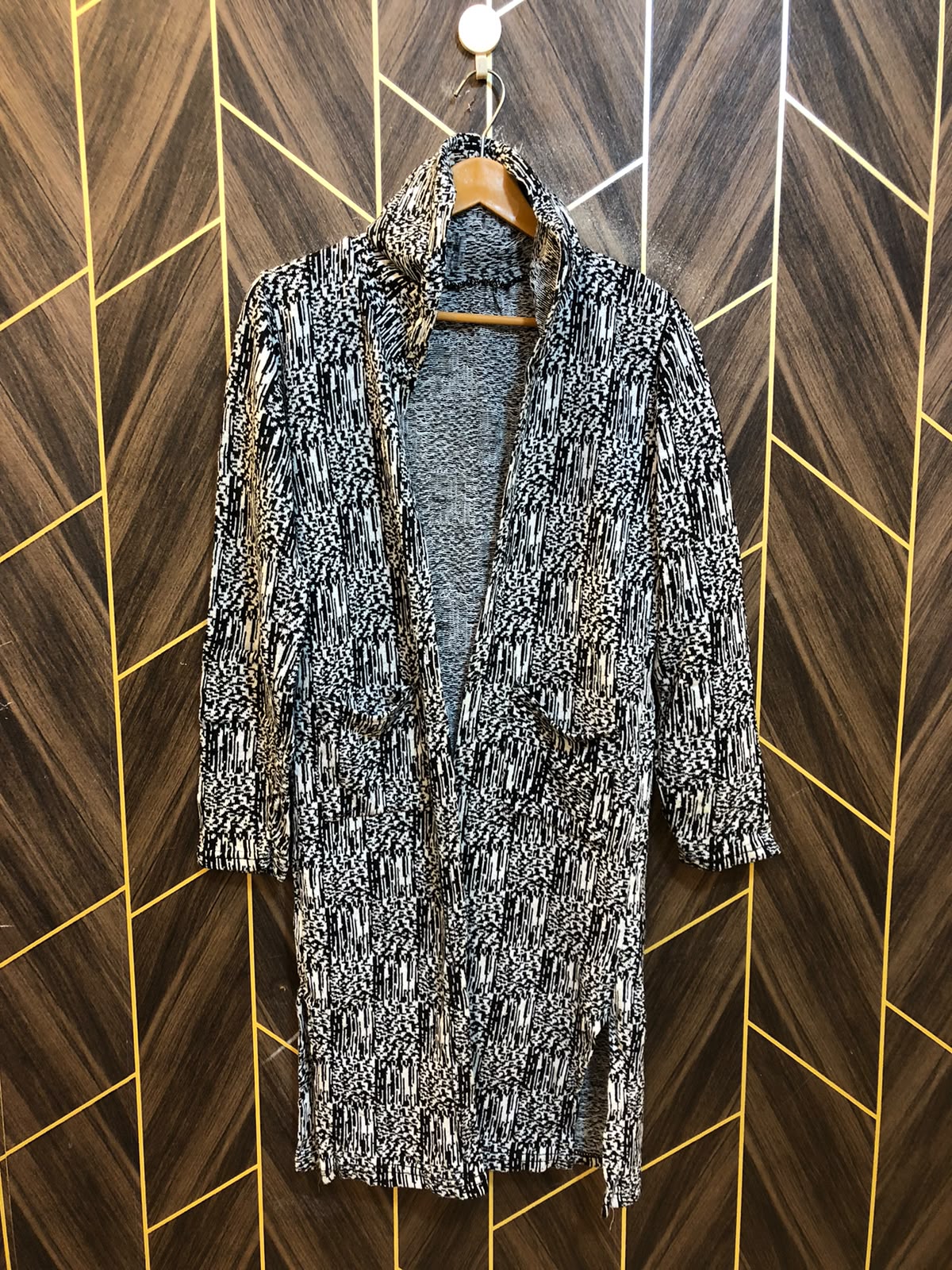 Women Wool Cardigan Sweater Medium | Size | Chest 19 | Length 40