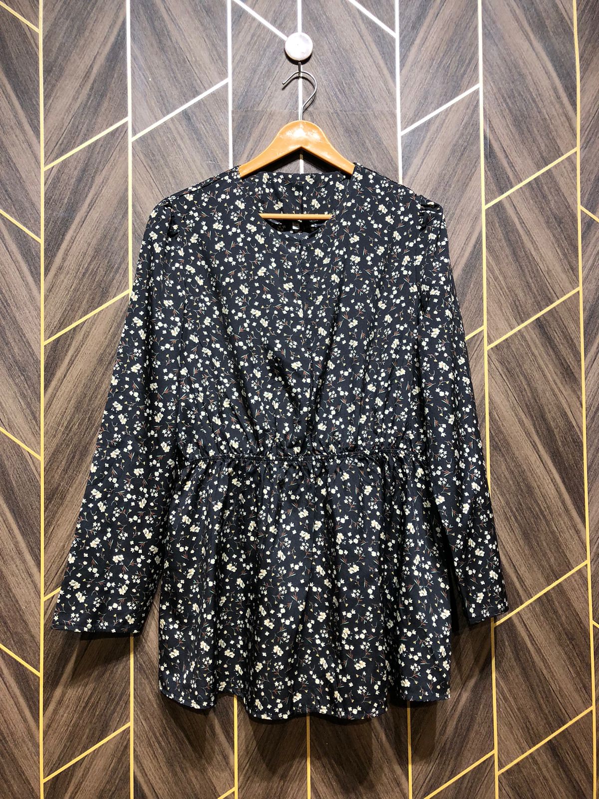Western Top Silk – Large Size (Chest: 20, Length: 30  )