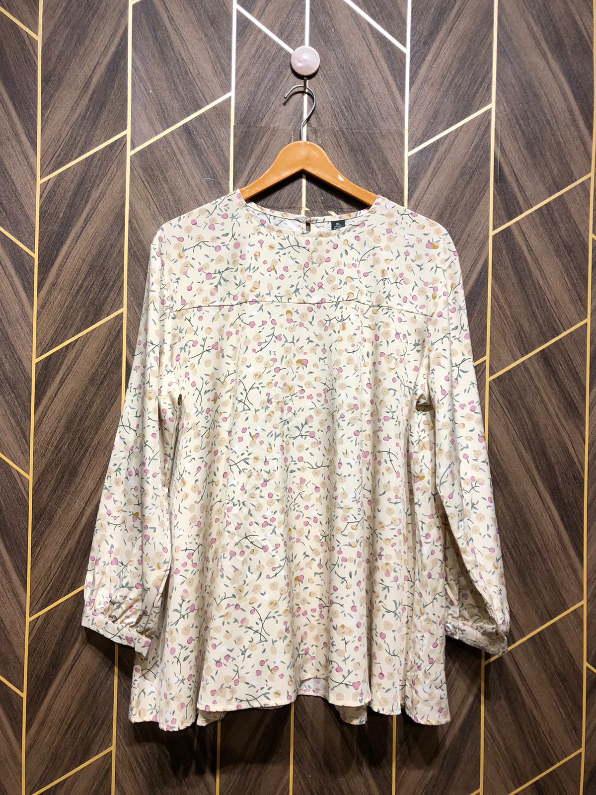 Western Top Linen – X-Large Size (Chest: 22, Length:28)