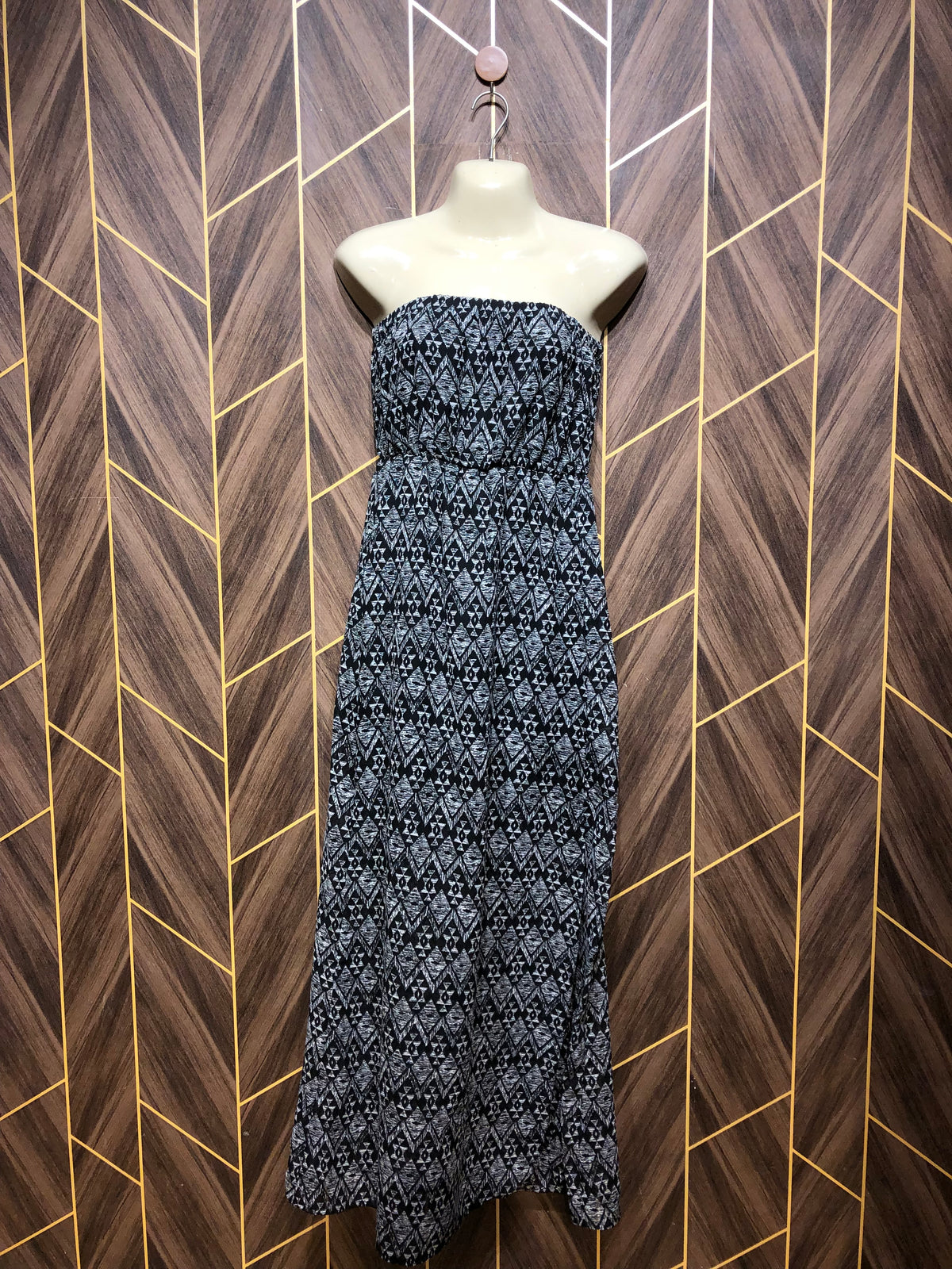Long Maxie Chiffon Medium Chest 19 Length 54