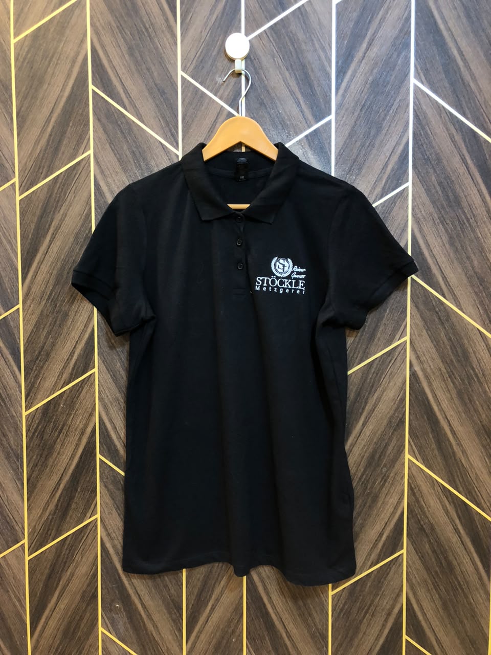 T-Shirt Jersey Medium to Large Size Length 27