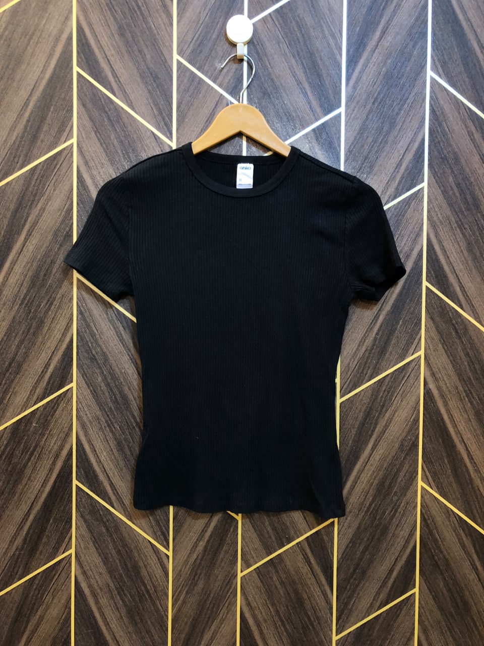 T-Shirt Jersey Small Size Length 22 fitted