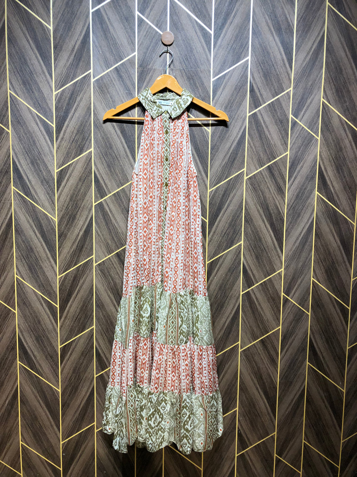 Long Maxie Chiffon Small Chest 18 Length 48